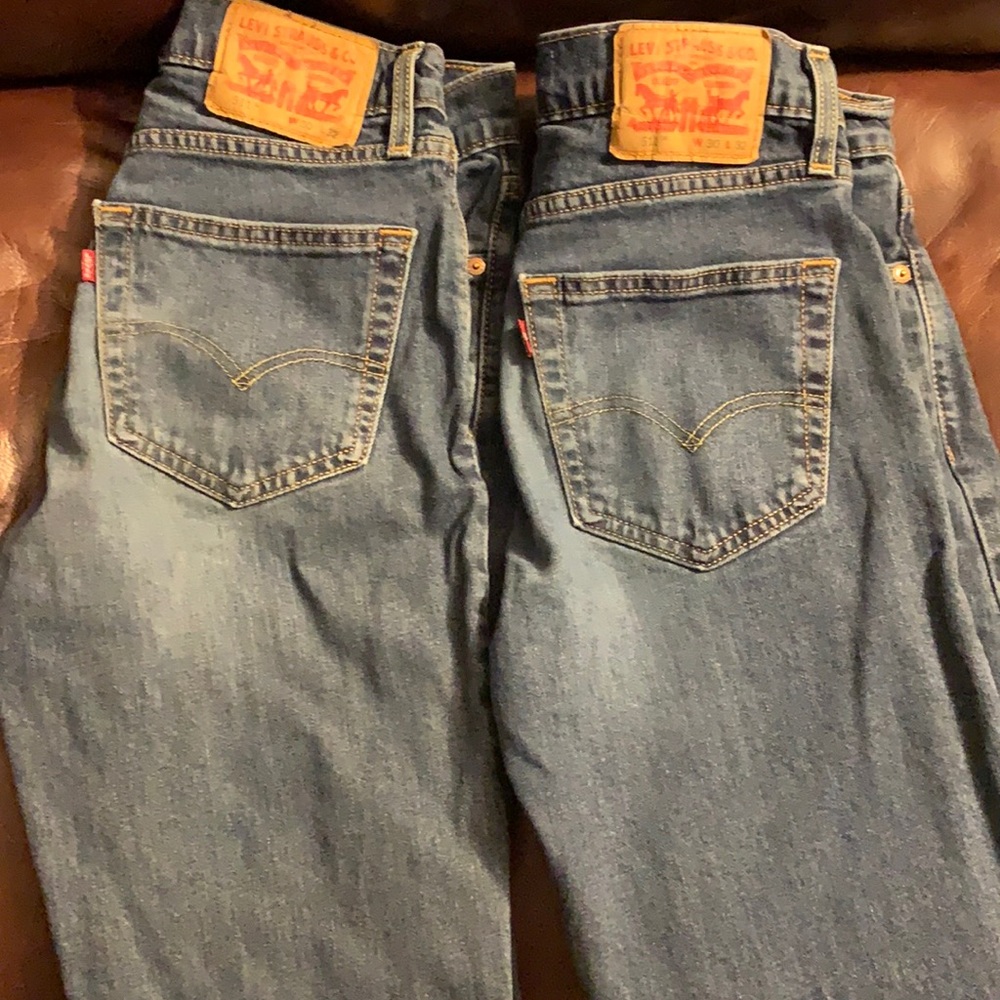 2 pair Levi’s used jeans